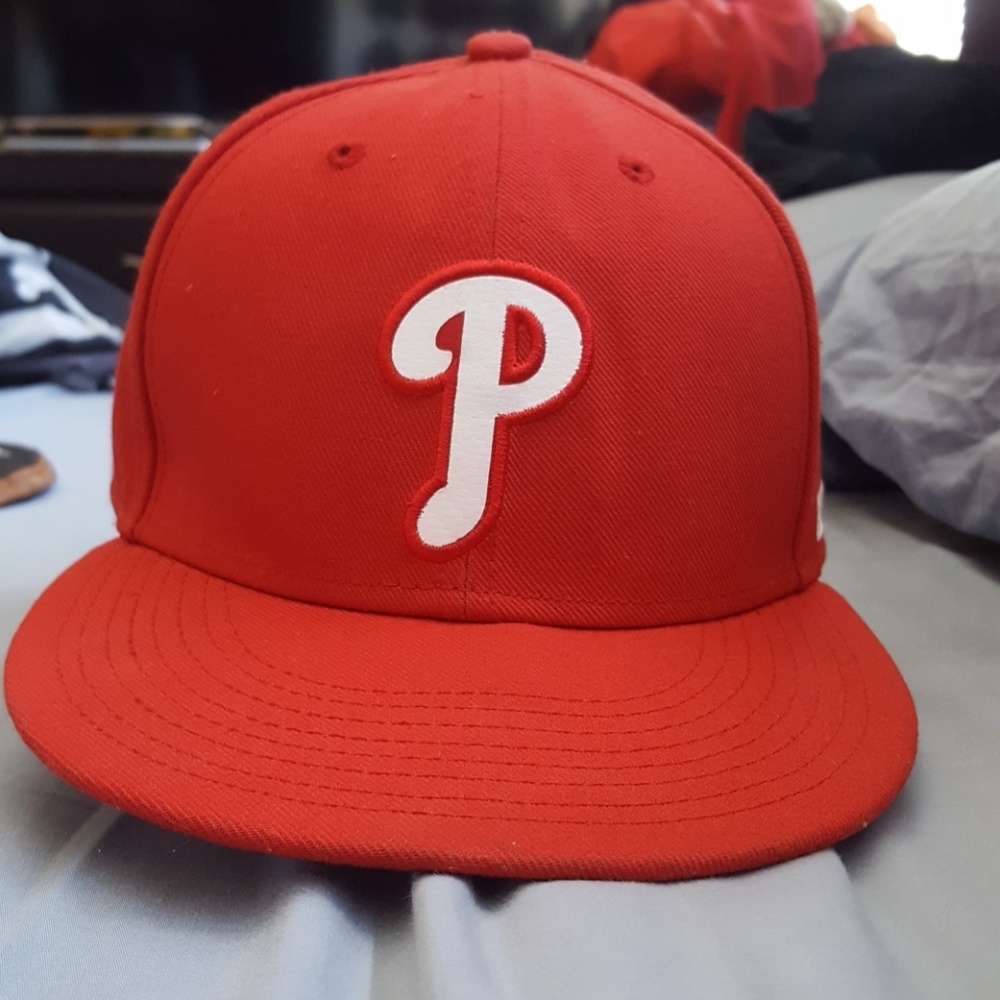 Authentic MLB Nike Red Phillies Snapback